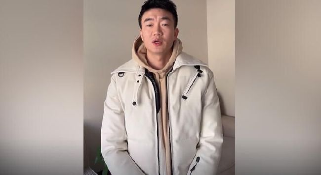他称，“我没有检测，但我知道我感染了新冠肺炎。