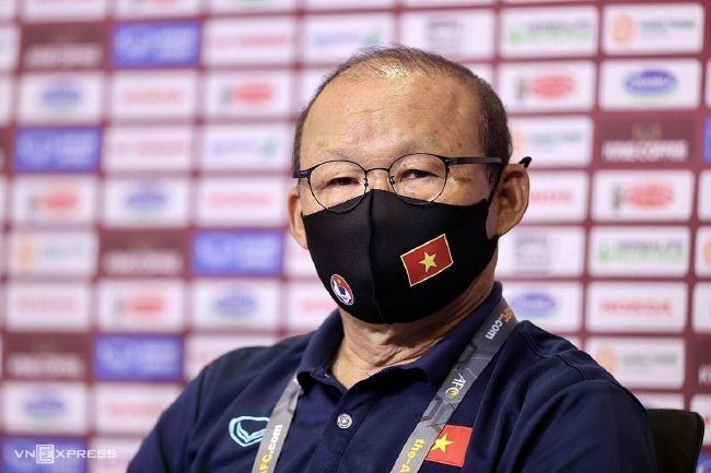 ”戴墨也提到：“走出影院更加觉得现在中国真强大，我们受了这么多年的委屈，在这一刻终于挺起胸膛。