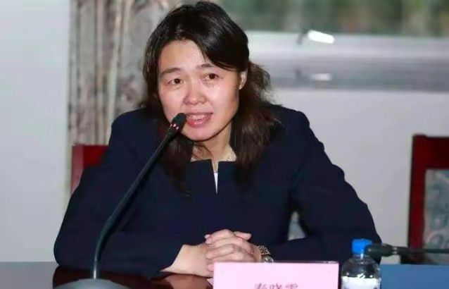 国产寡妇树林野战在线播放