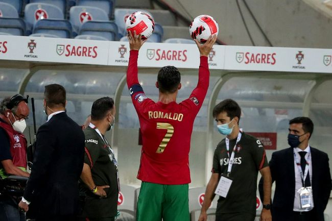 《宝莱坞机器人2.0》曝预告片 2019-09-06 同档期唯一的3D视觉大片《宝莱坞机器人2.0：重生归来》（以下简称《2.0》）于今日在全国院线上映。